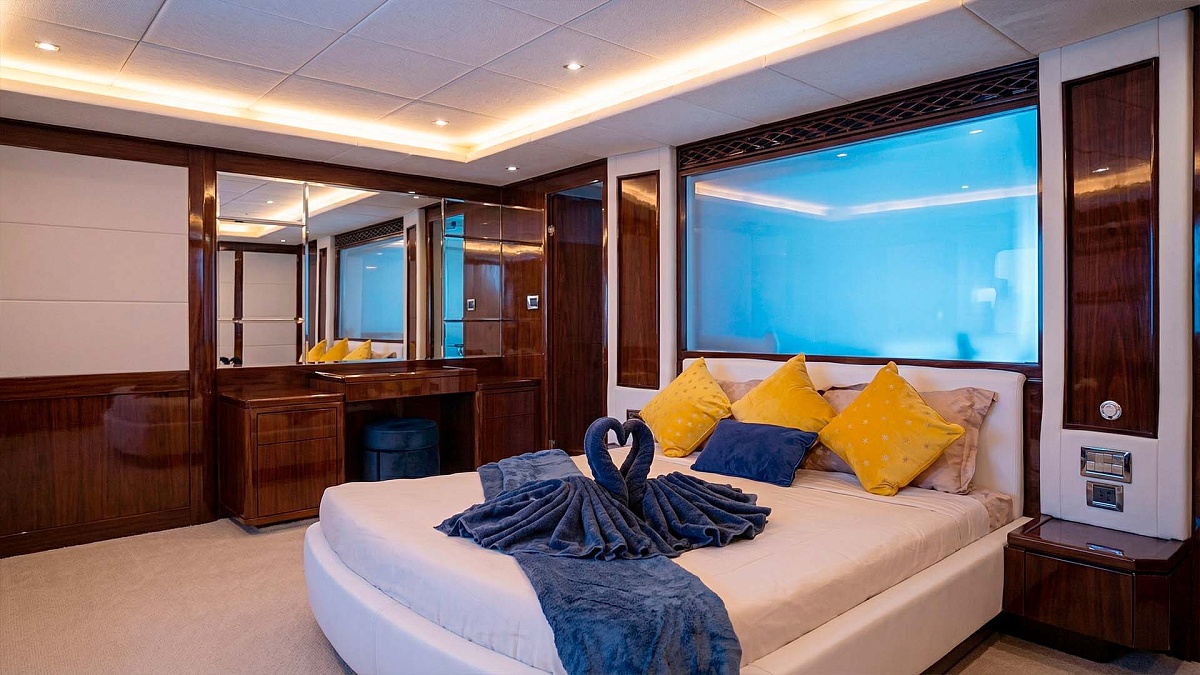 Аренда яхты Ferretti Custom Line 100 Seabreak на Пхукете